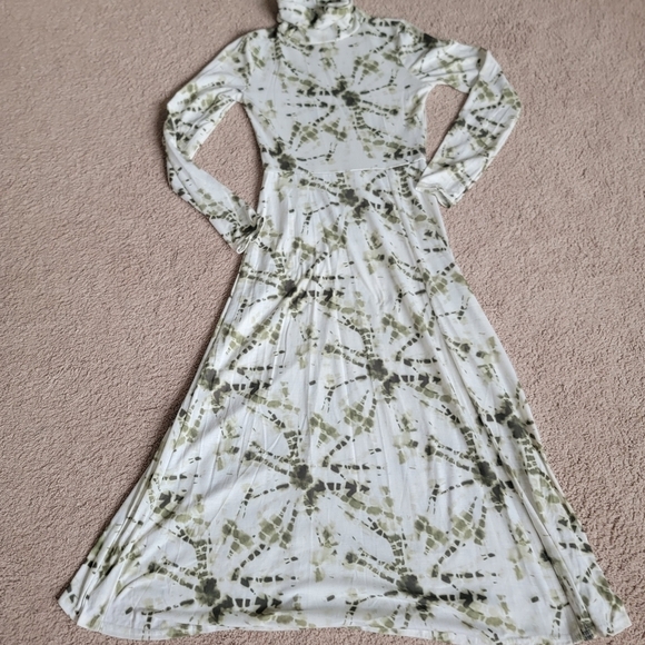 Pretty Little Things Tie Dye Dress 2 - Picture 4 of 10